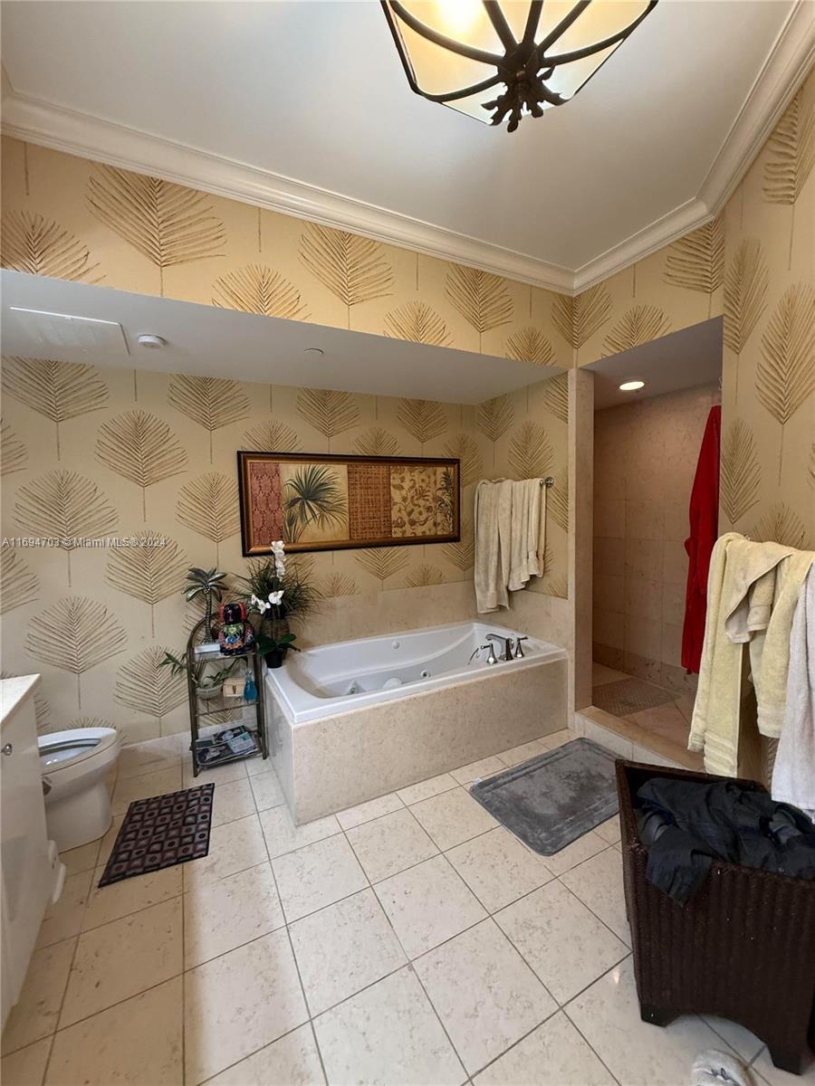 20000 E Country Club Dr # 803, Aventura FL 33180 photo 3