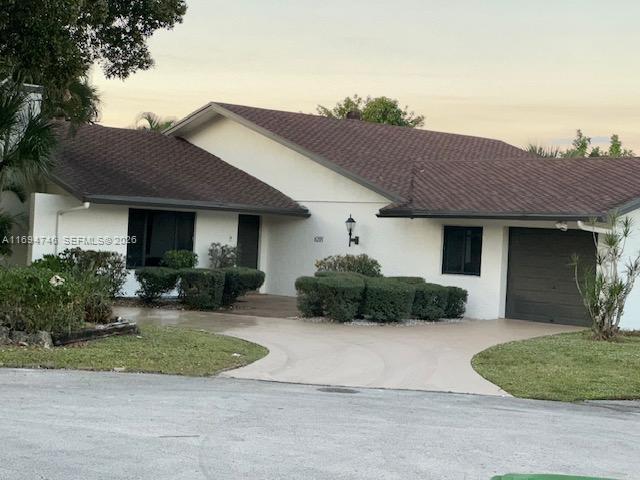 6205 Jacaranda Cir, Tamarac FL 33319 photo 2