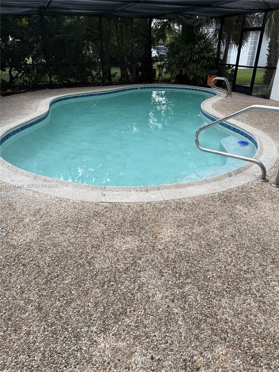 6205 Jacaranda Cir, Tamarac FL 33319 photo 3