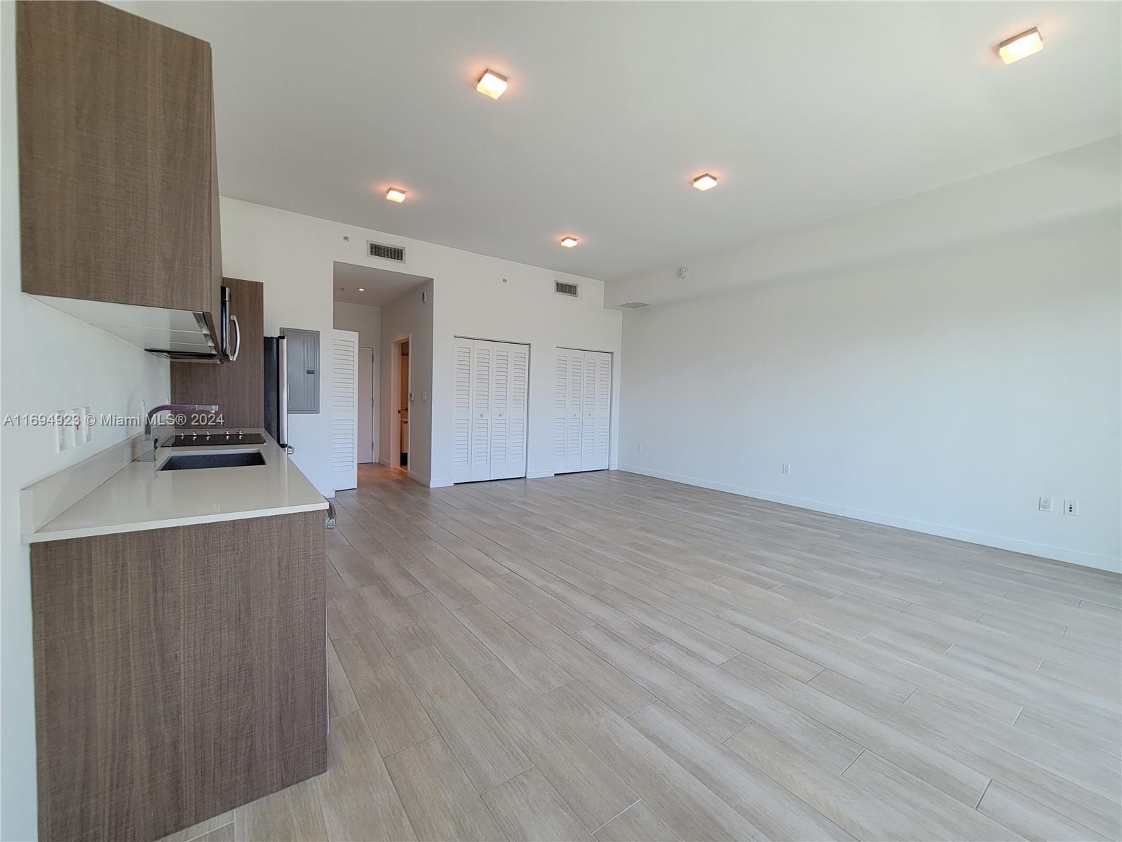 1600 SW 1 Ave # 411, Miami FL 33129 photo 5