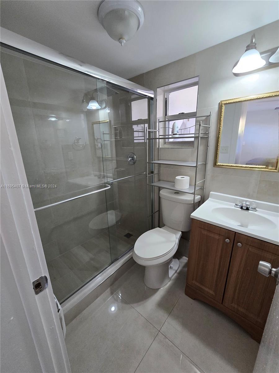 226 E 47th St # 2, Hialeah FL 33013 photo 5