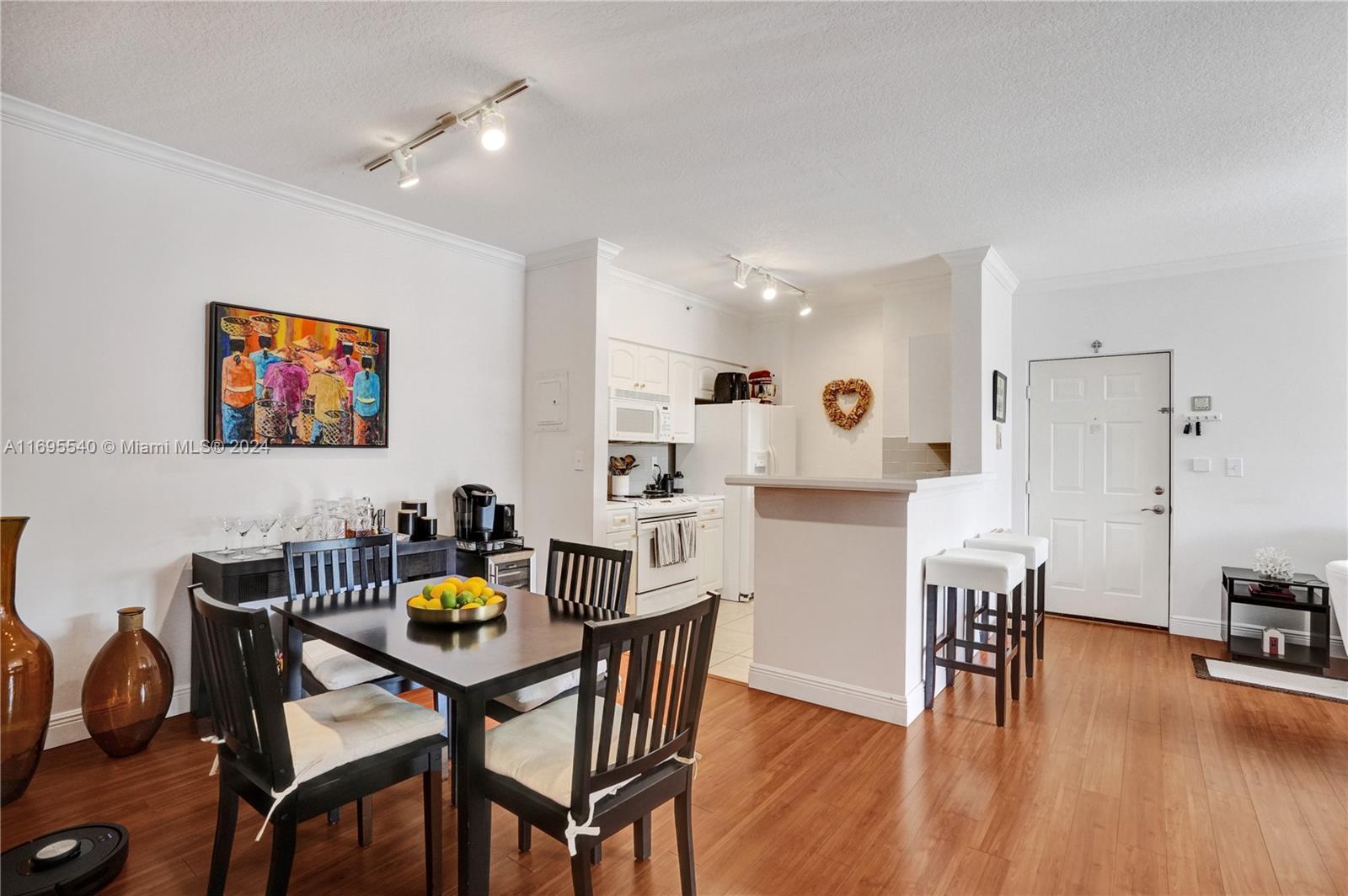 6831 SW 44th St # 211, Miami FL 33155 photo 3