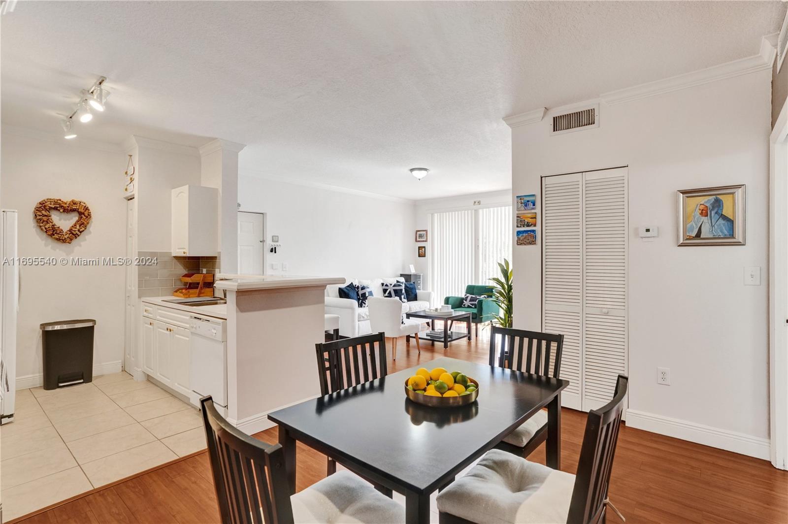 6831 SW 44th St # 211, Miami FL 33155 photo 4