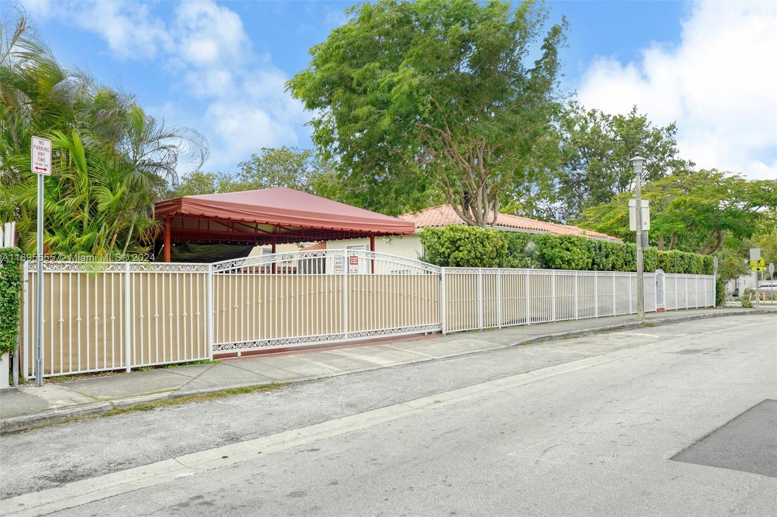 1900 SW 21st Ave, Miami FL 33145 photo 2