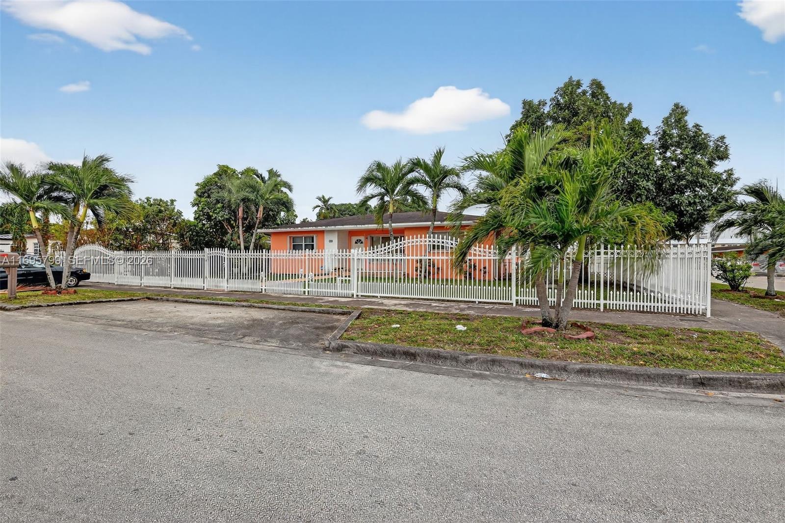 500 E 30th St, Hialeah FL 33013 photo 5