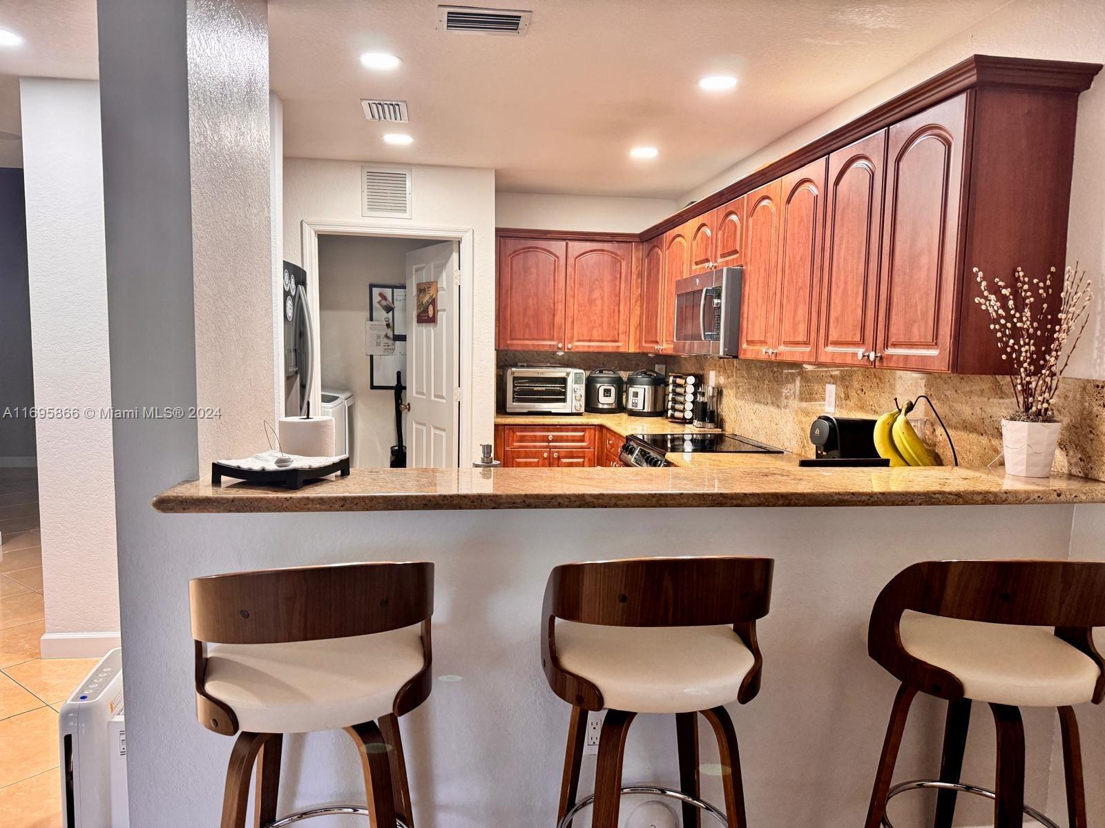 1501 SW 154th Ct, Miami FL 33194 photo 4