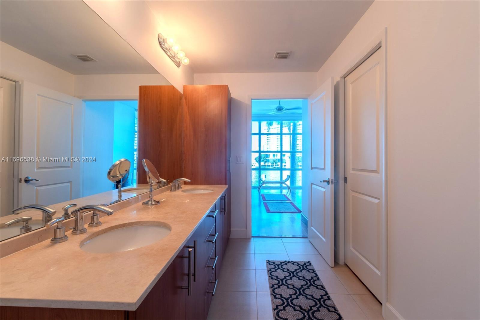 1945 S Ocean Dr # M5, Hallandale Beach FL 33009 photo 5