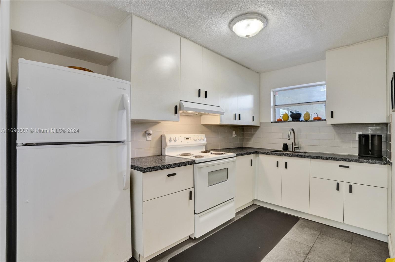2498 SW 17th Ave # 4308, Miami FL 33145 photo 4
