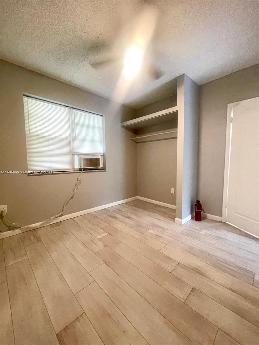 1720 NW 1st # 2, Miami FL 33136 photo 5