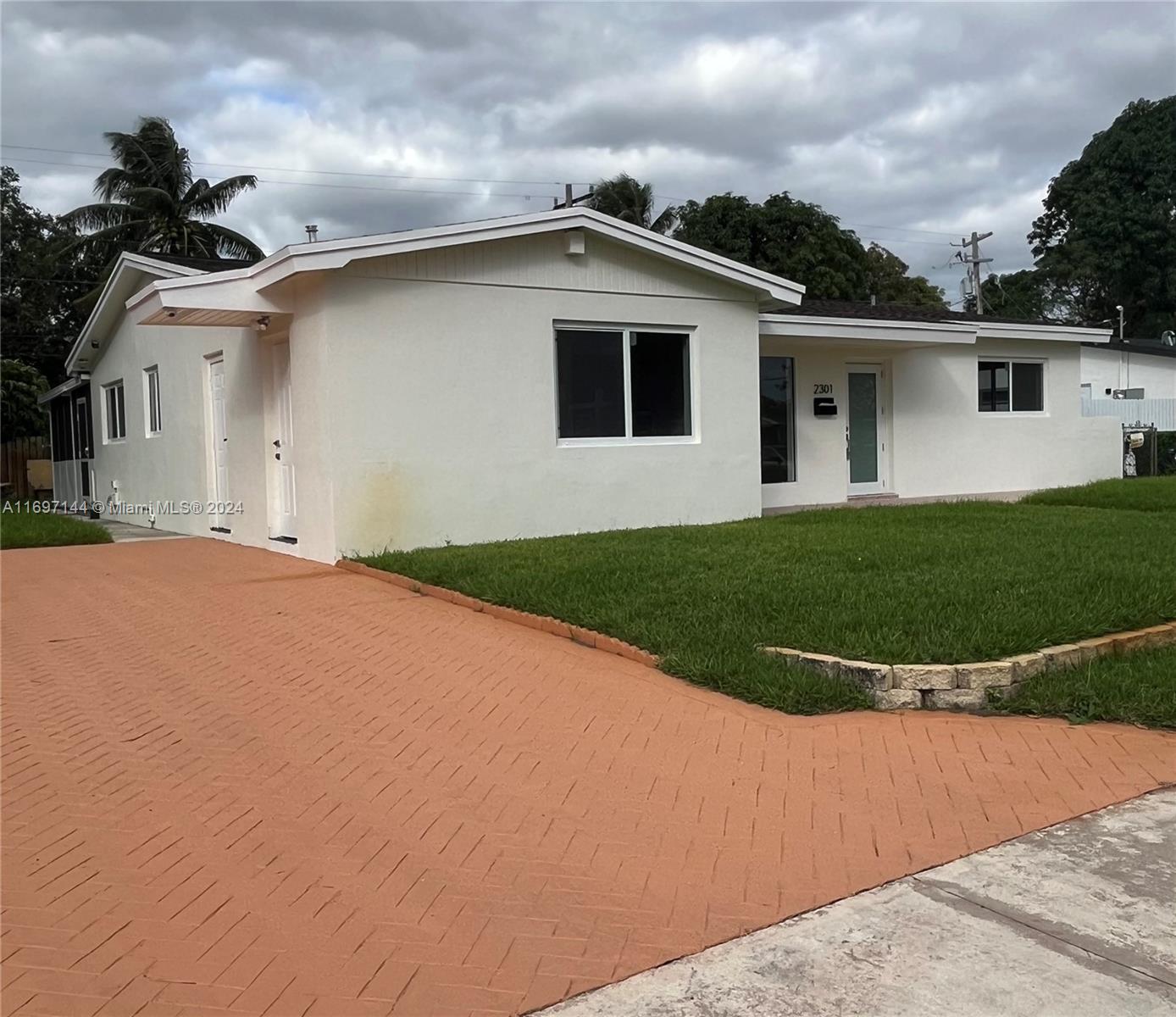 2301 NW 191st St, Miami Gardens FL 33056 photo 3