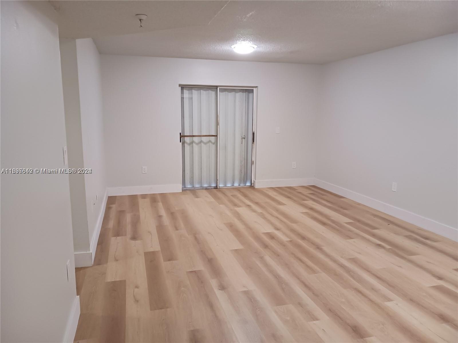 7785 W 30th Ct # 106, Hialeah FL 33018 photo 3