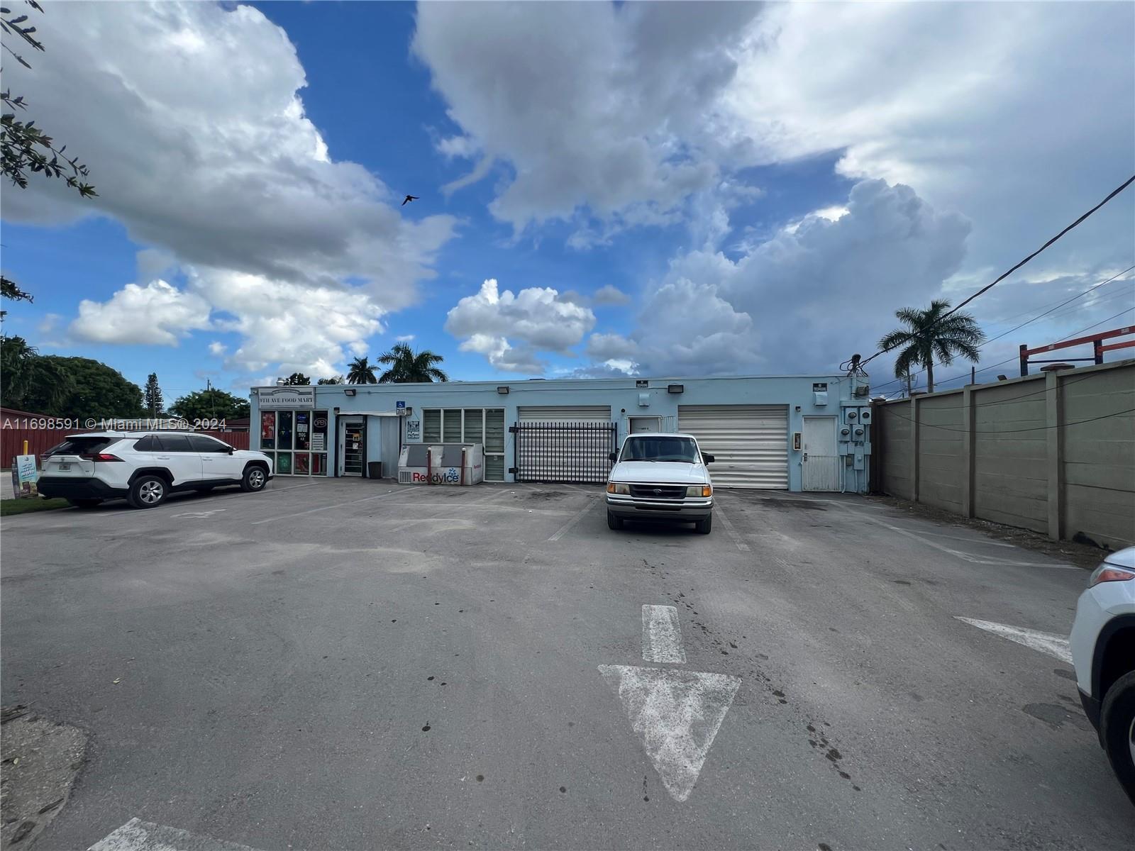 906 NW 4th St # D, Homestead FL 33030 photo 3