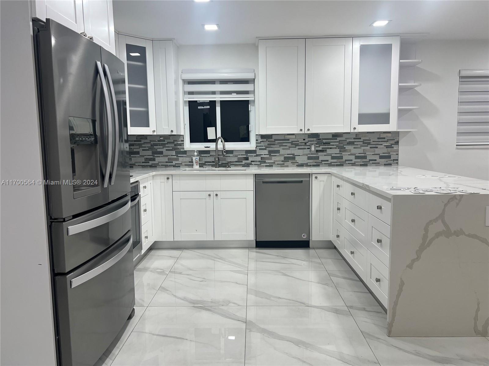 3300 SW 94th Ct, Miami FL 33165 photo 3
