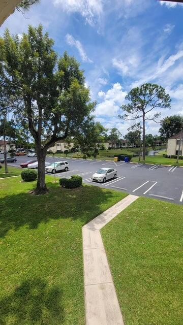 321 Knotty Pine Circle # 2, FL 33463 photo 2