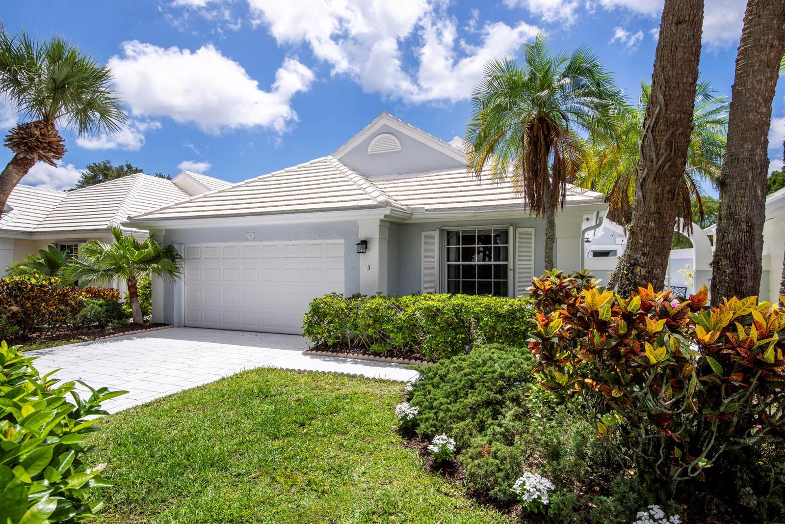 3 Blenheim Court, Palm Beach Gardens FL 33418