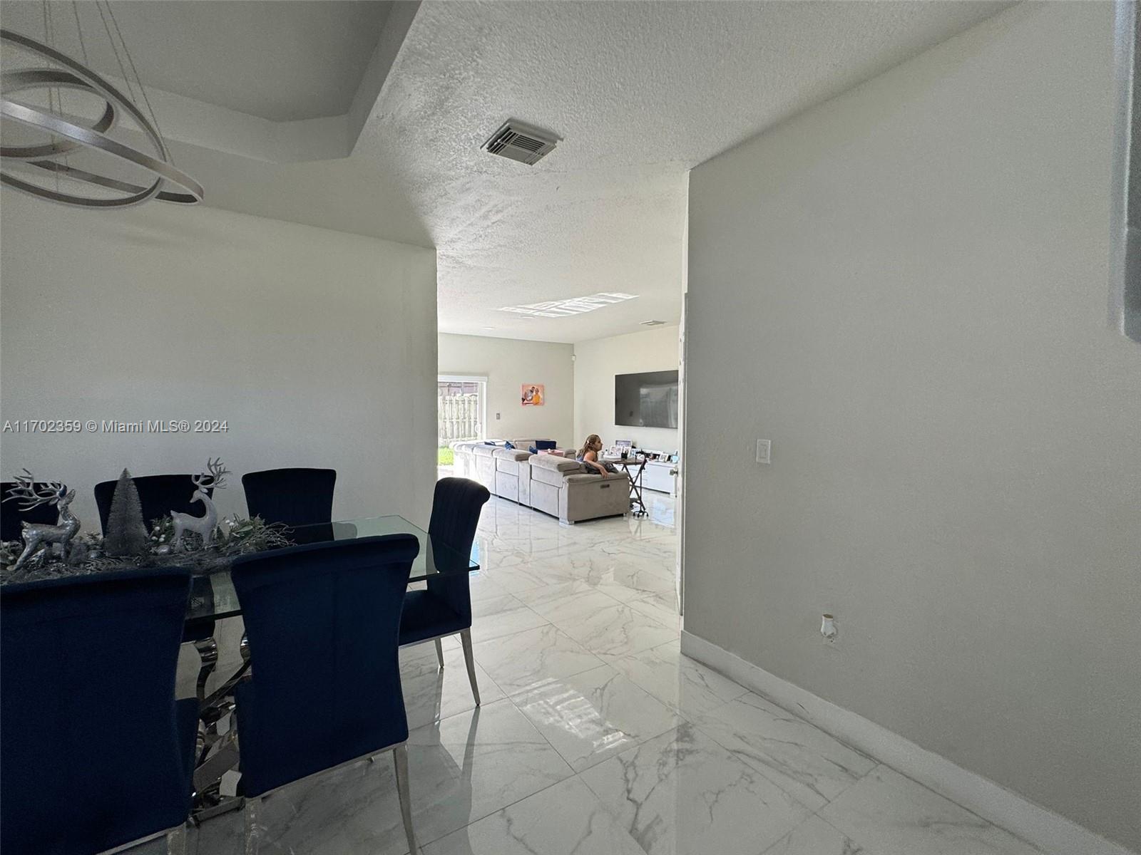 9458 SW 227th Ter, Cutler Bay FL 33190 photo 5