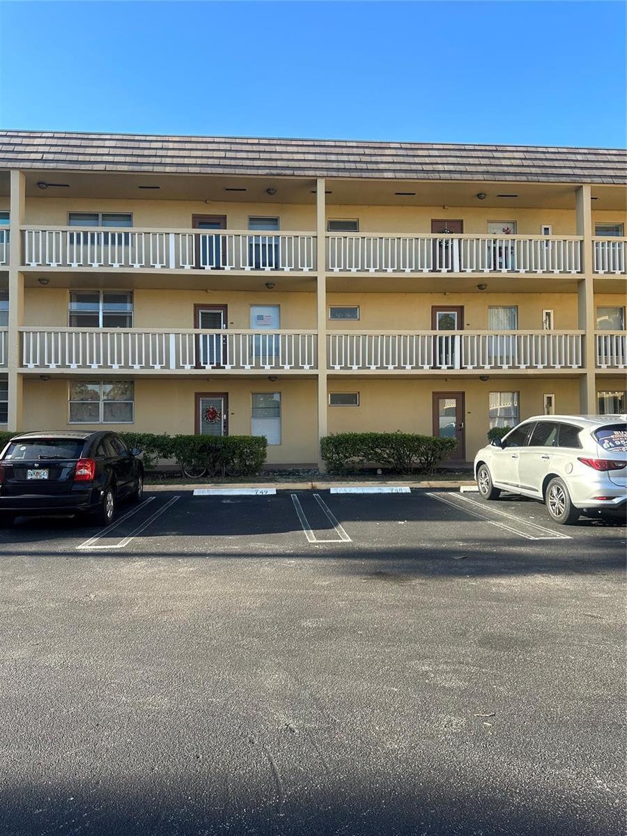 6050 NW 64th Avenue # 105, Fort Lauderdale FL 33319