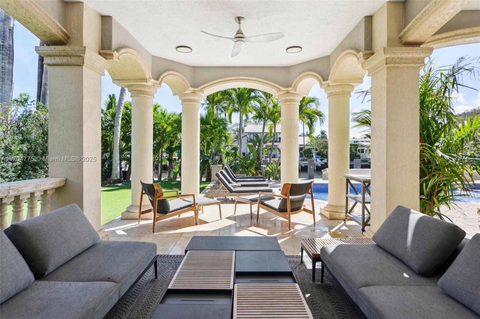 2726 NE 17th St, Fort Lauderdale FL 33305 photo 4