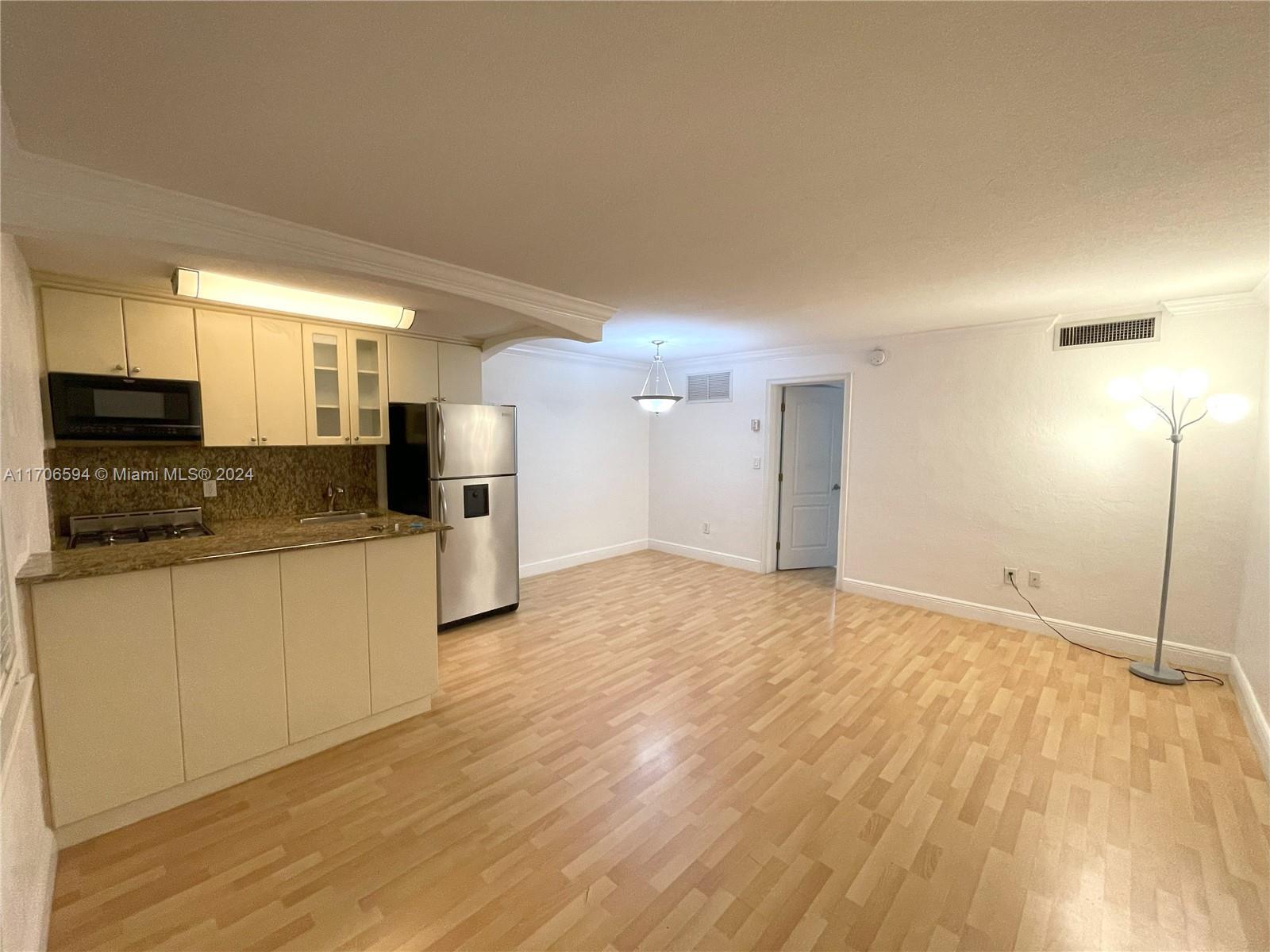 3245 Virginia St # 39, Miami FL 33133 photo 2