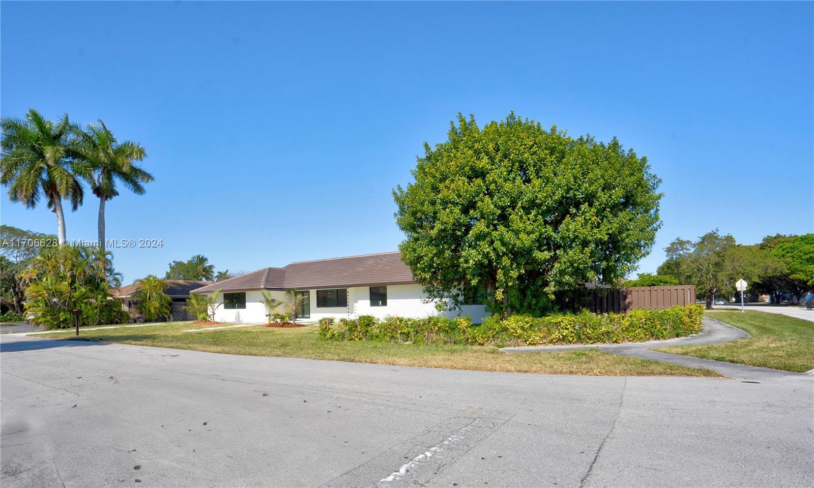 12211 SW 103rd Ter, Miami FL 33186 photo 4