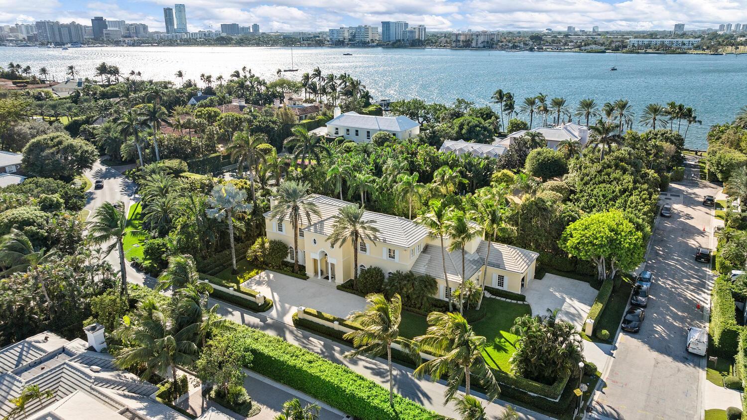 510 N Lake Way, Palm Beach FL 33480 photo 2