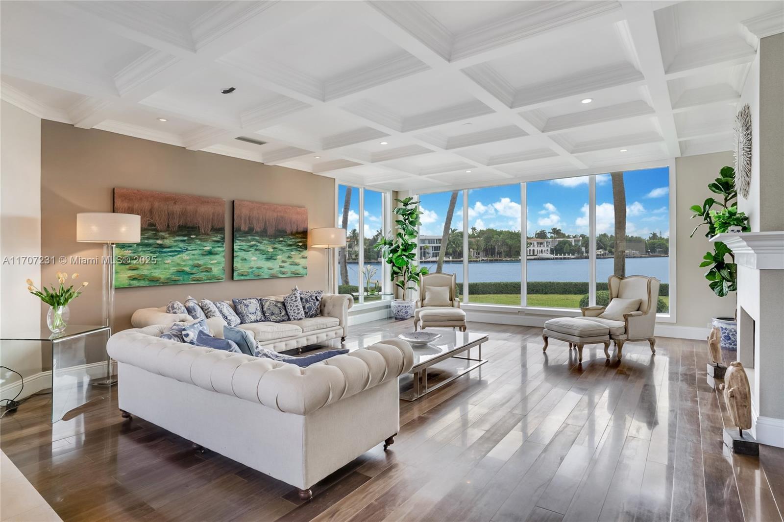 101 Holiday Dr, Hallandale Beach FL 33009 photo 4