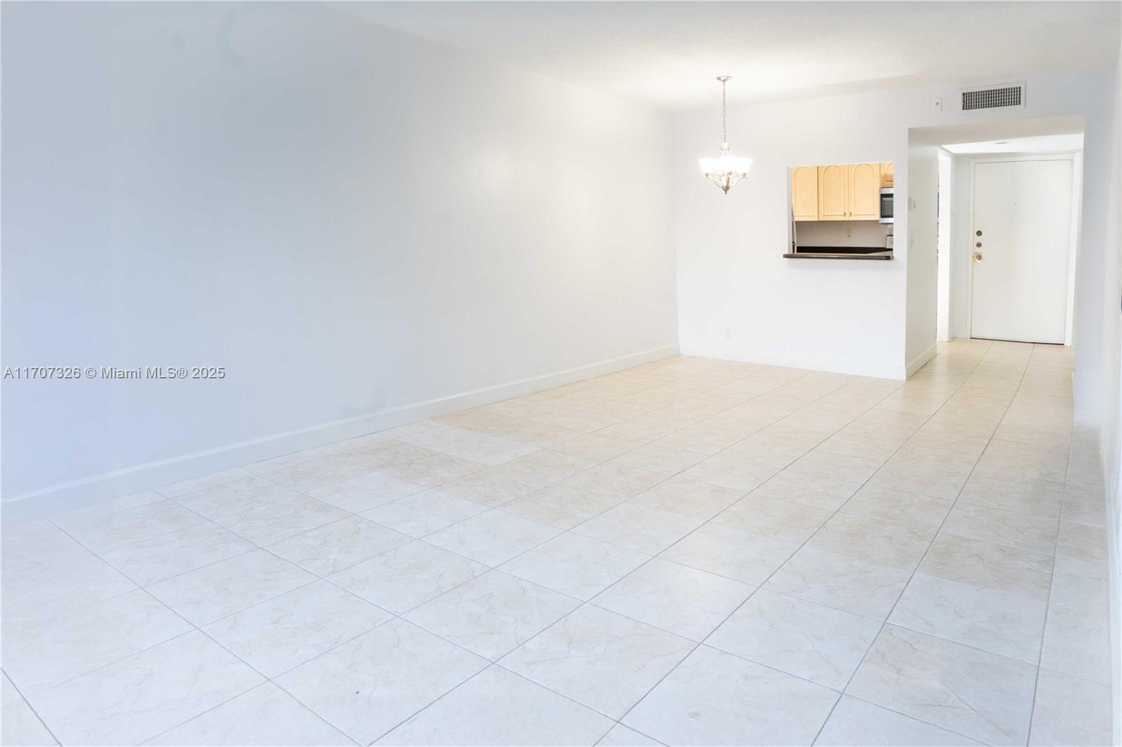 301 Racquet Club Rd # 307, Weston FL 33326 photo 2