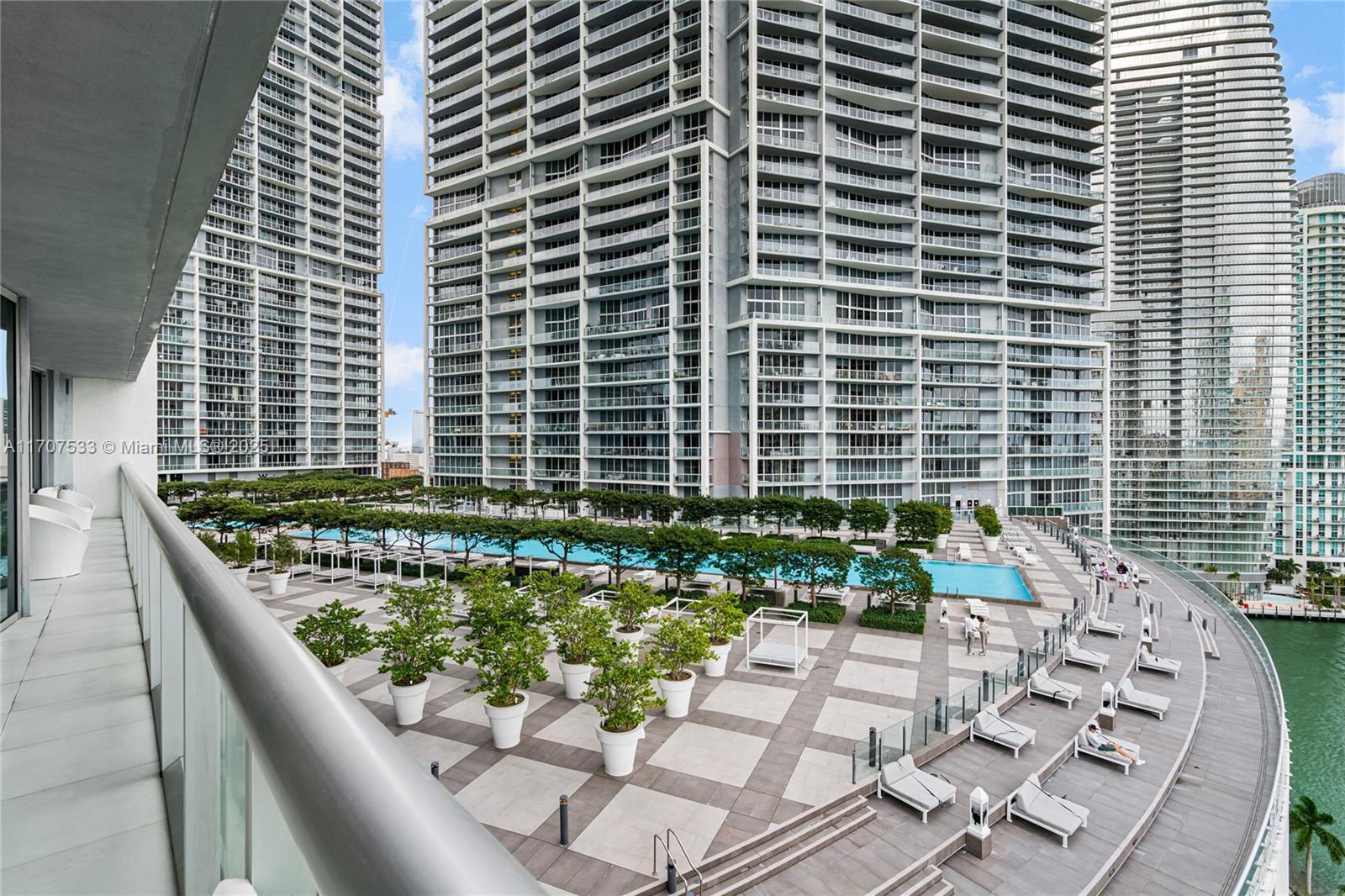 495 Brickell Ave # 1702, Miami FL 33131 photo 5