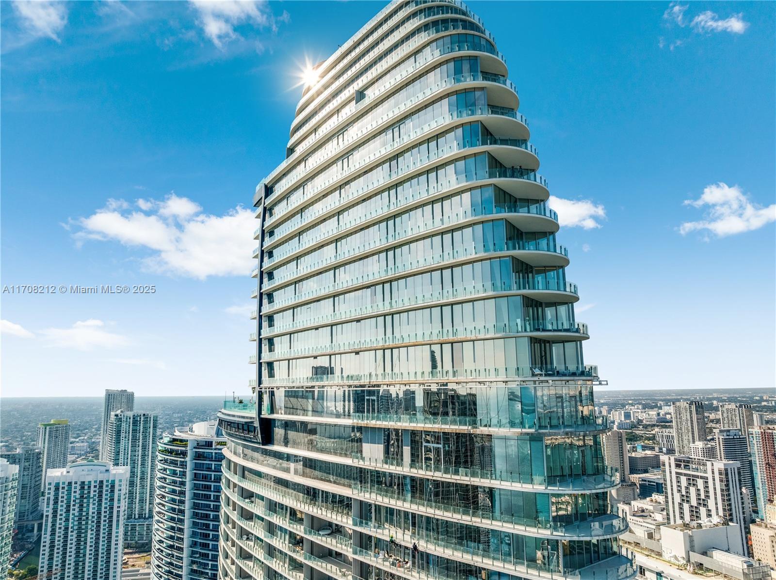 300 Biscayne Blvd Way # 4601, Miami FL 33131 photo 3