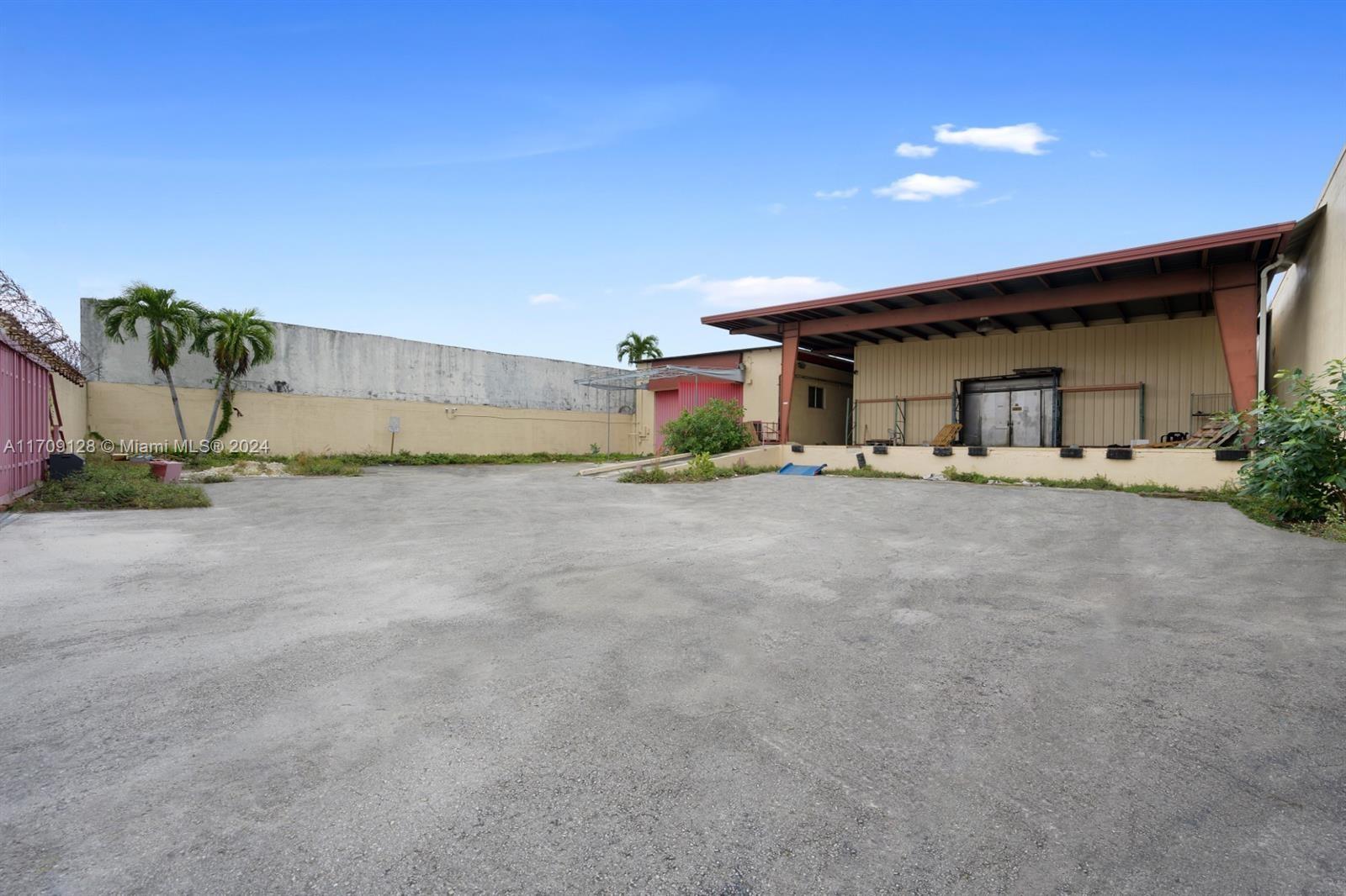 2121 NW 24th Ave, Miami FL 33142 photo 2