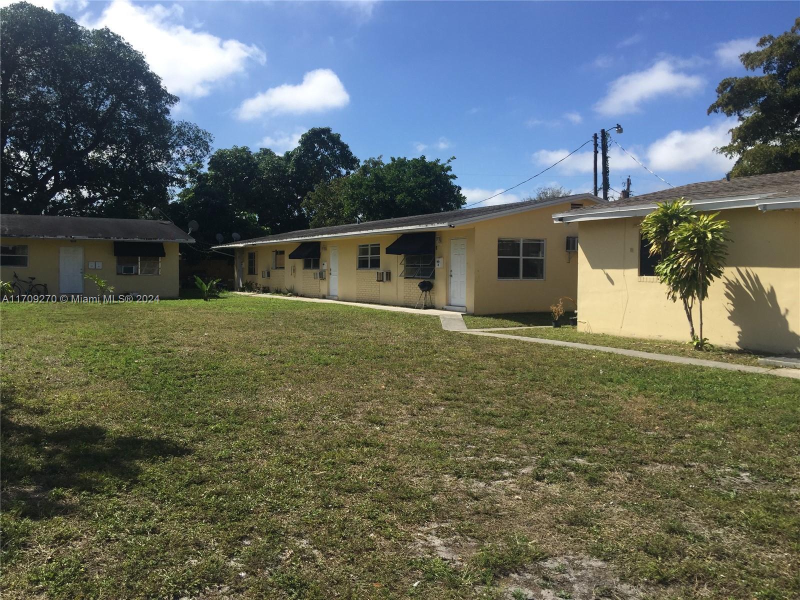 2456 Lincoln St, Hollywood FL 33020 photo 5