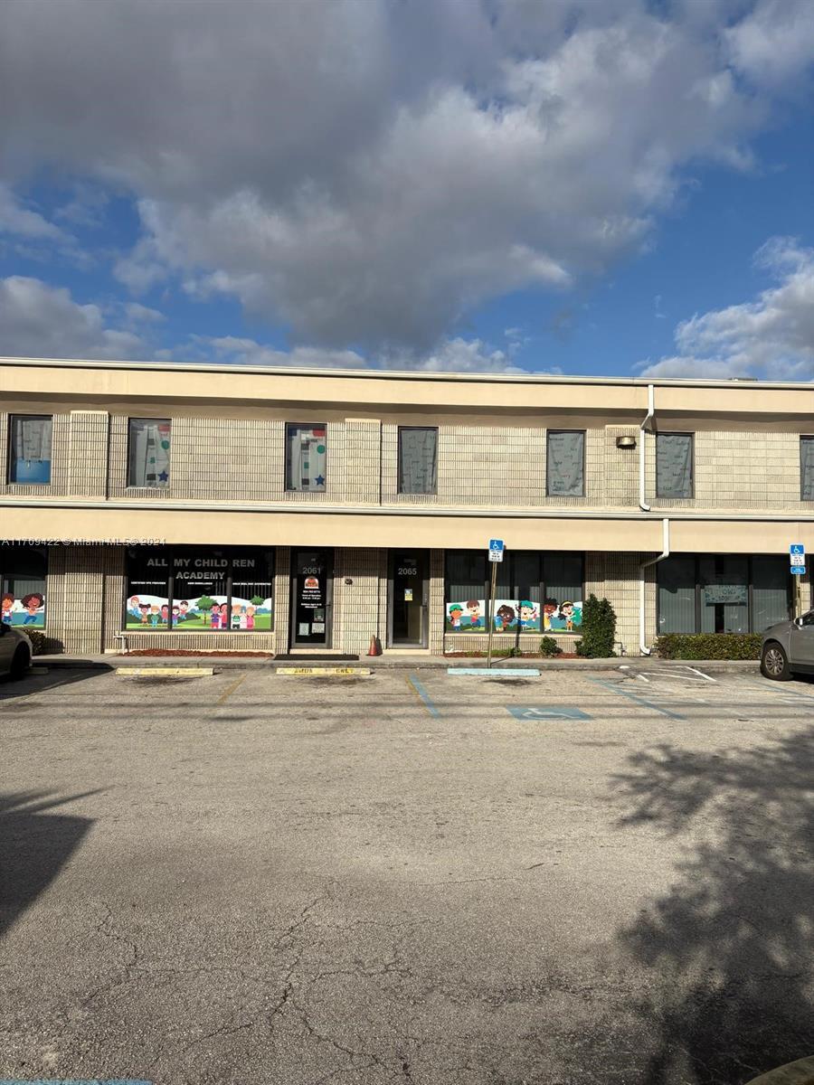 2095 N Dixie Hwy, Pompano Beach FL 33060 photo 3