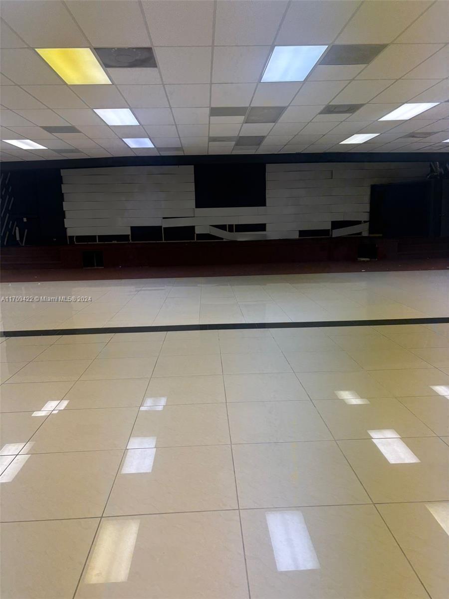 2095 N Dixie Hwy, Pompano Beach FL 33060 photo 4