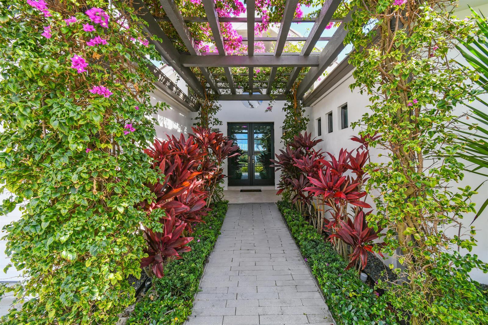 170 Beacon Lane, Jupiter Inlet Colony FL 33469 photo 3