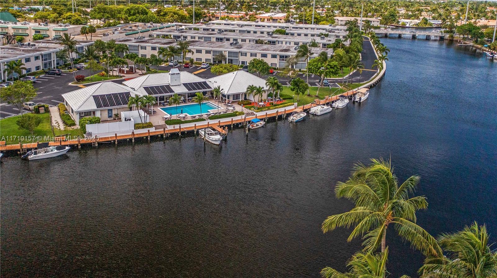 130 Cypress Club Dr # 336, Pompano Beach FL 33060