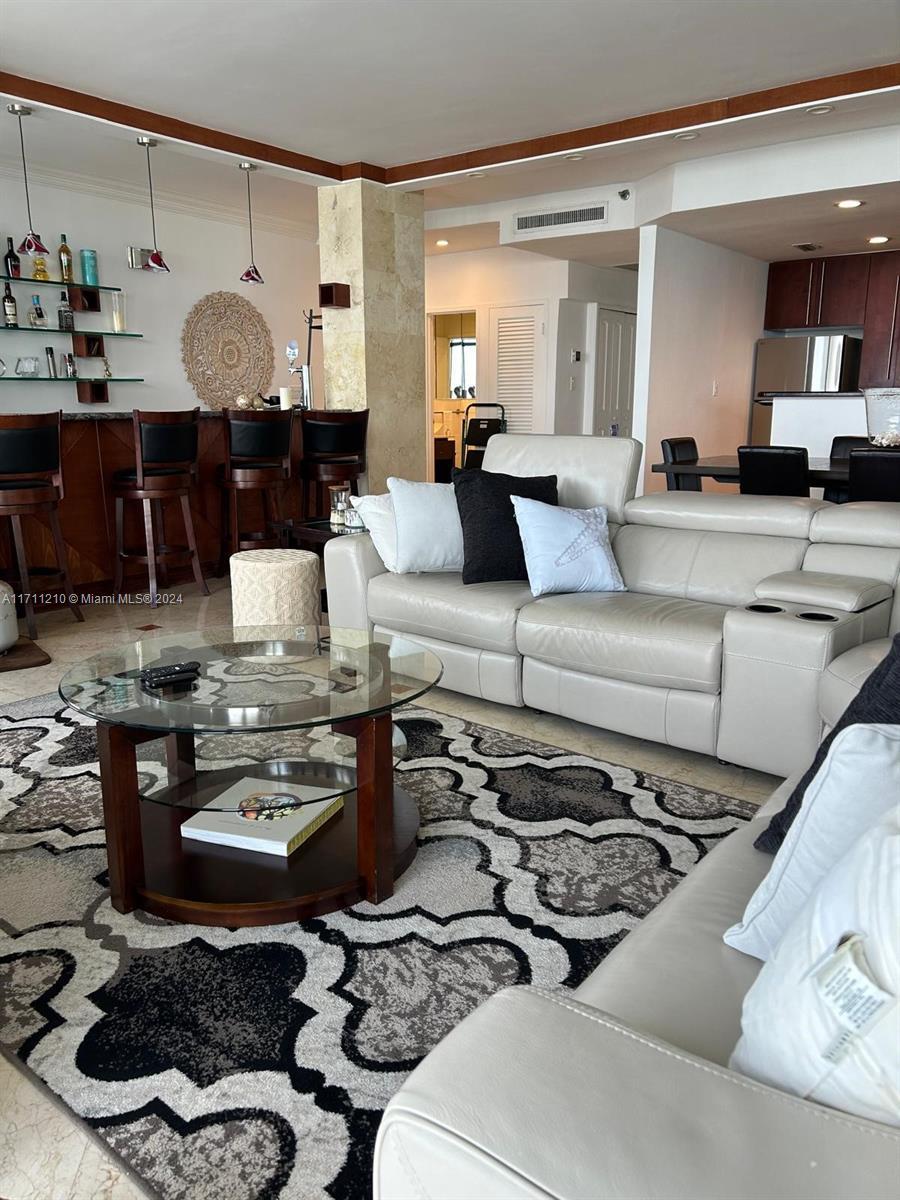100 Lincoln Rd, Miami Beach FL 33139 photo 3