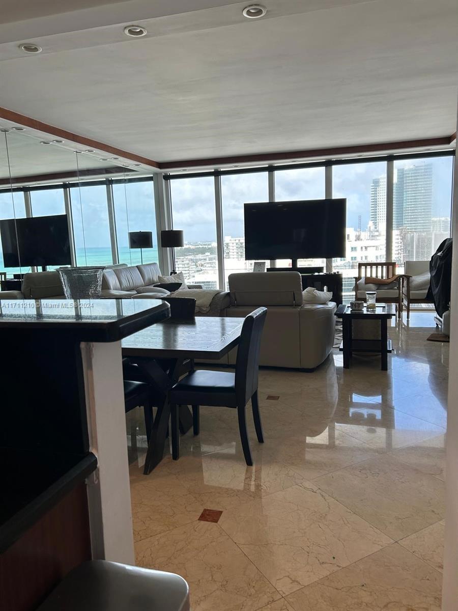 100 Lincoln Rd, Miami Beach FL 33139 photo 5