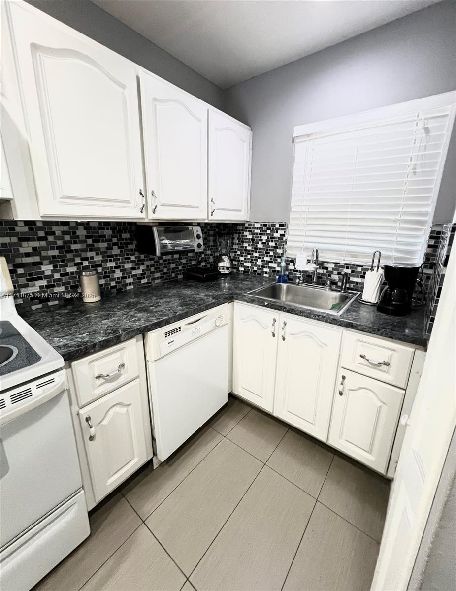 10851 SW 2nd St # K307, Sweetwater FL 33174 photo 2