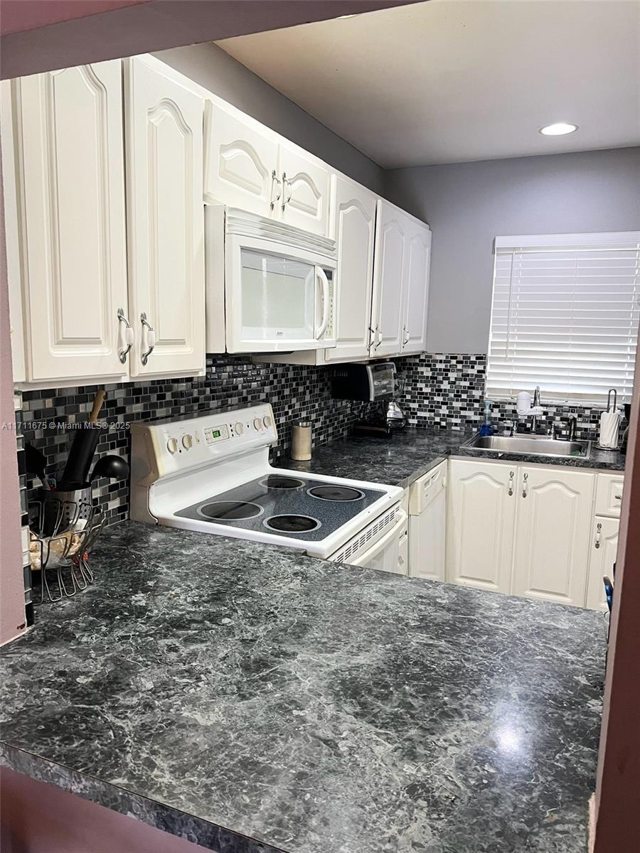10851 SW 2nd St # K307, Sweetwater FL 33174
