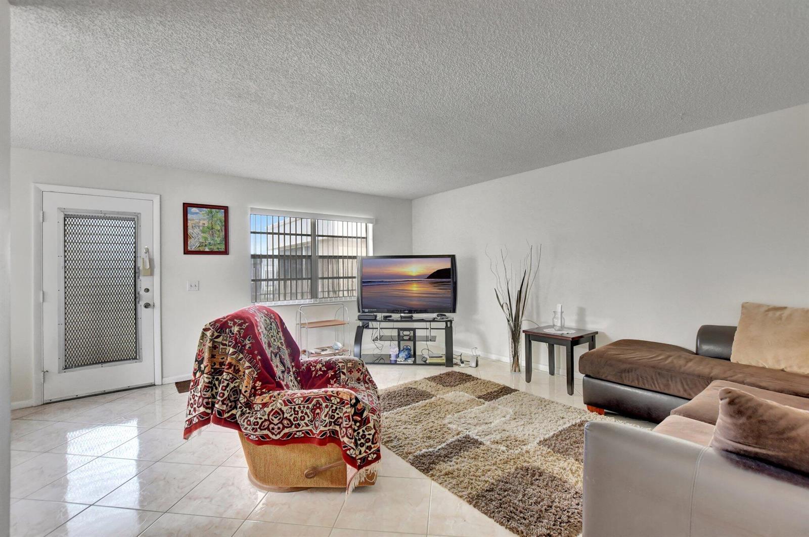 78 Burgundy B, Delray Beach FL 33484 photo 5