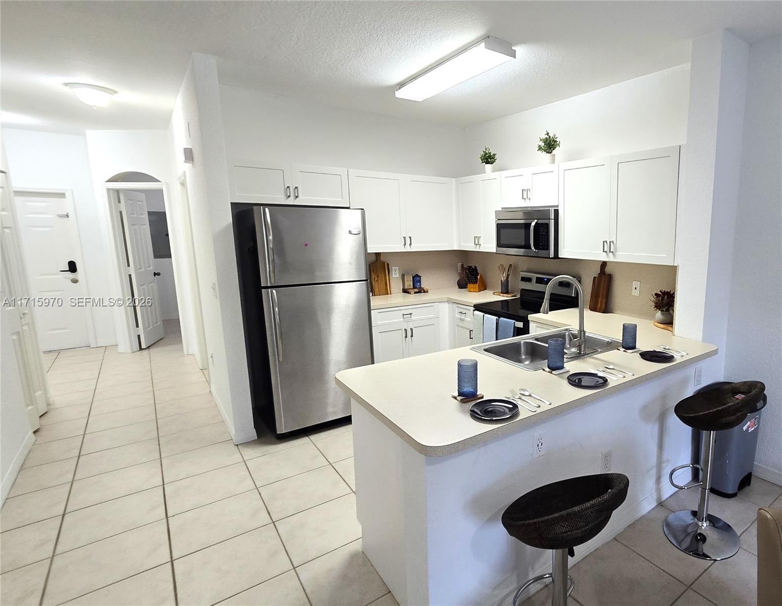 7854 Catalina Cir, Tamarac FL 33321 photo 5