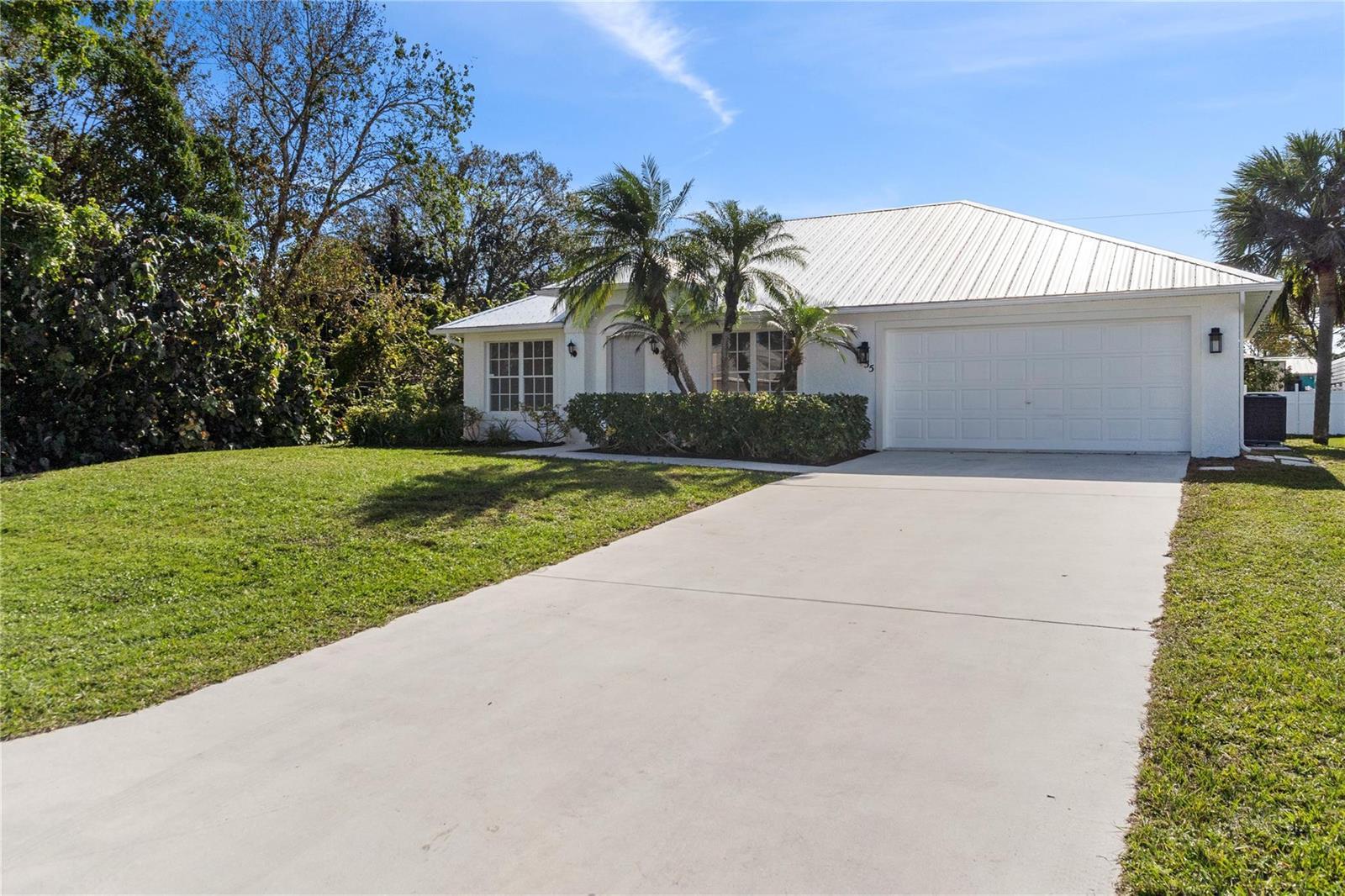 1055 18th Street, Vero Beach FL 32962 photo 2