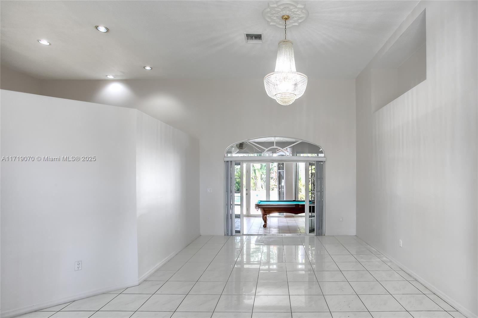 3160 SW 109th Ct, Miami FL 33165 photo 4
