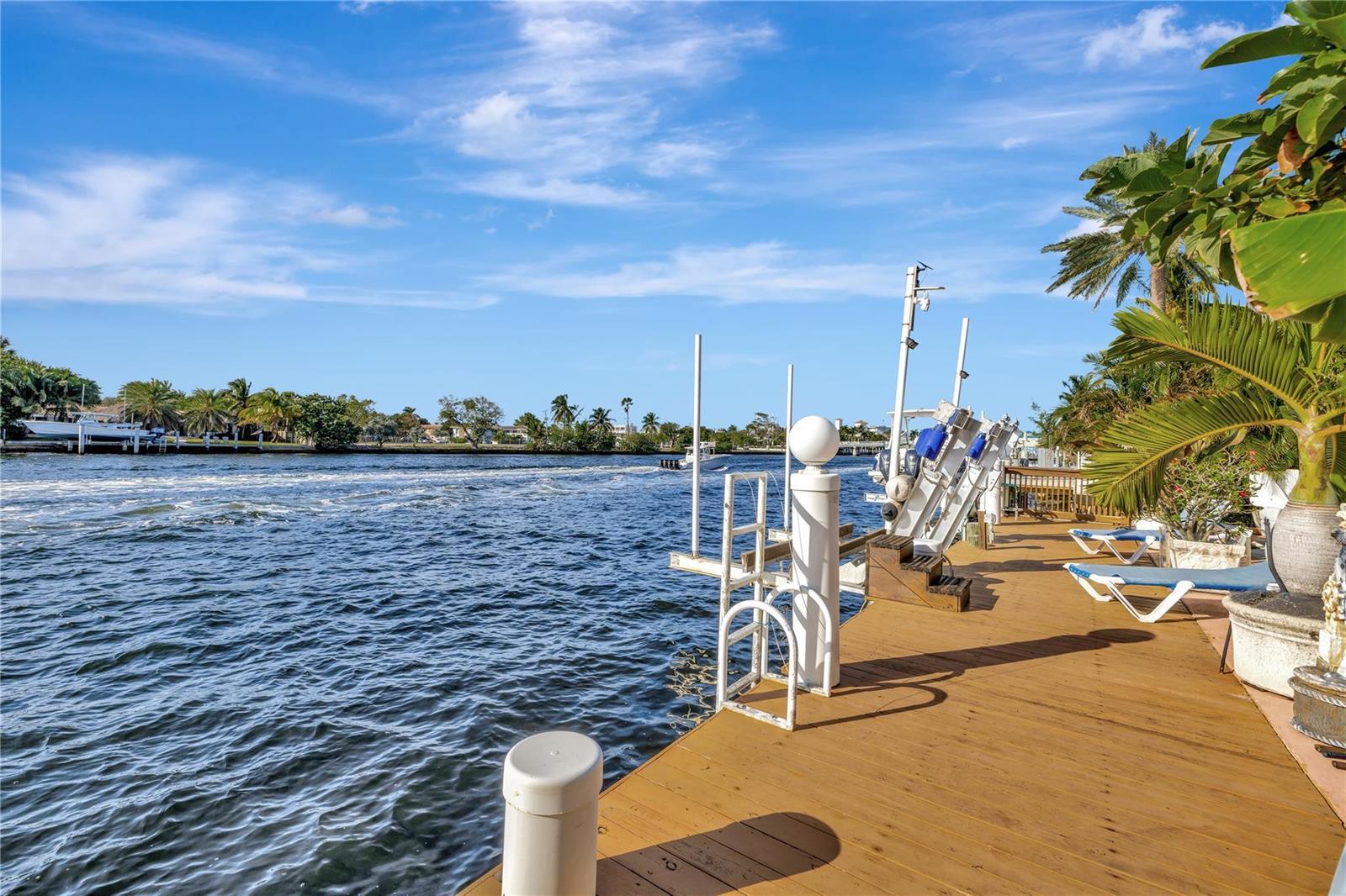 305 S Riverside Drive, Pompano Beach FL 33062 photo 4