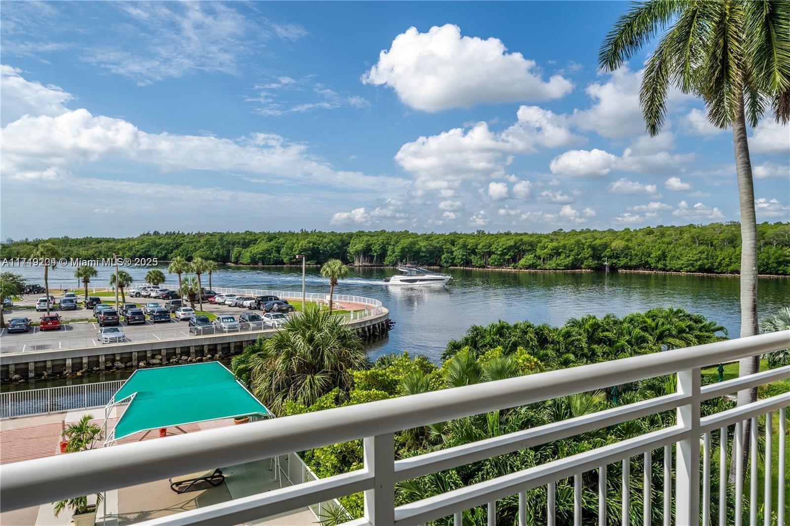 Sunny Isles Beach, FL 33160 photo 3
