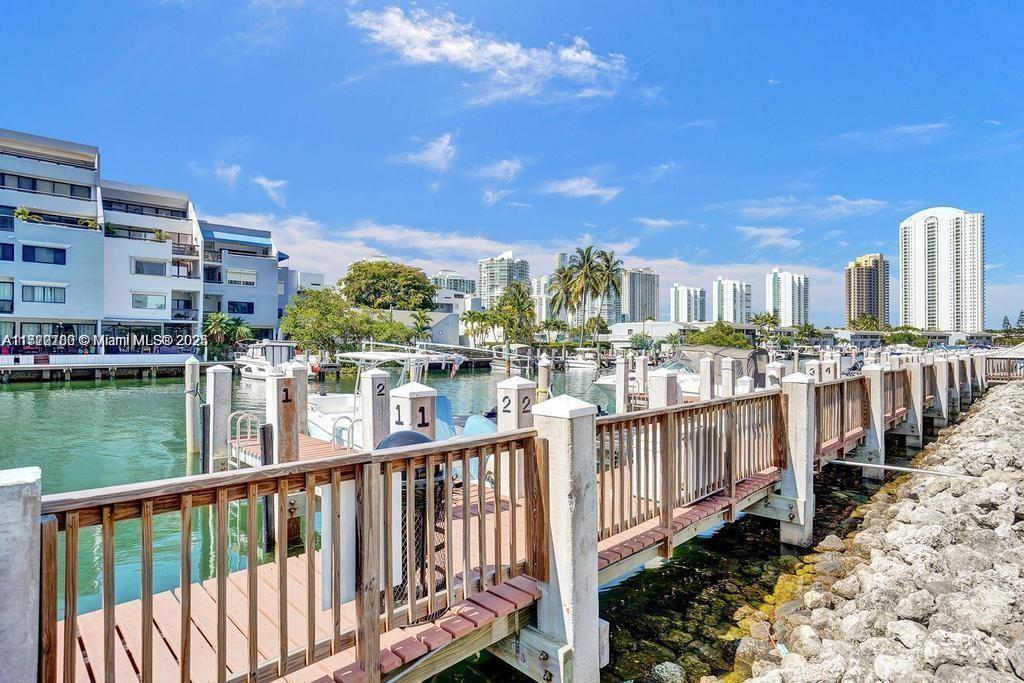 400 Kings Point Dr # 106, Sunny Isles Beach FL 33160 photo 5