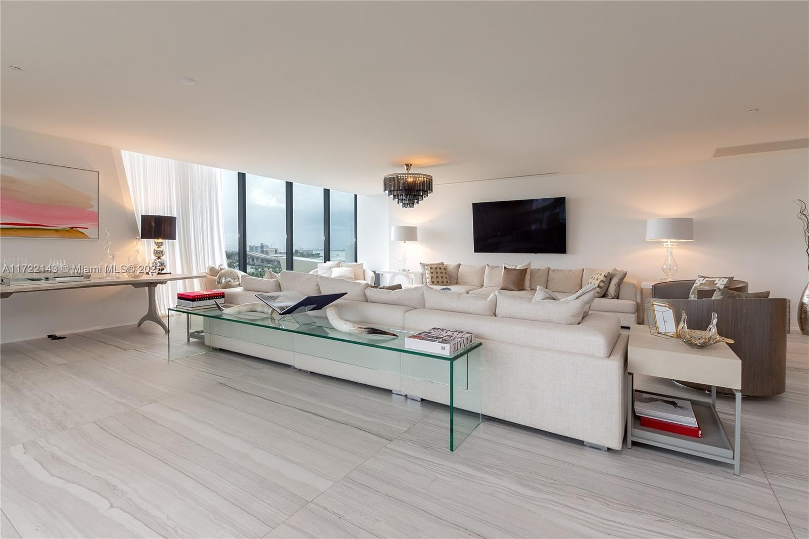 1000 Biscayne Blvd # 1002, Miami FL 33132 photo 5