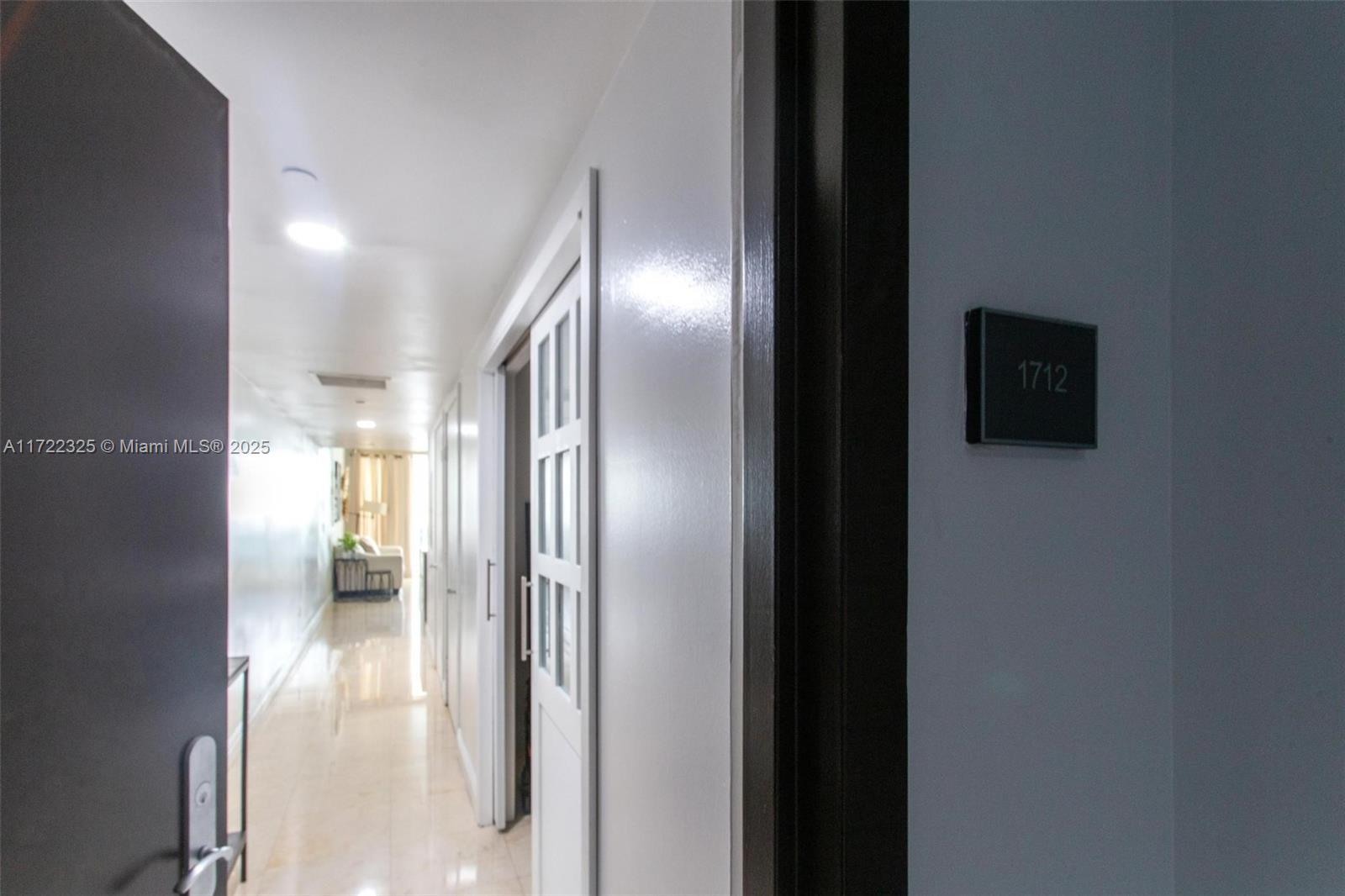 1830 S Ocean Dr # 1712, Hallandale Beach FL 33009 photo 3