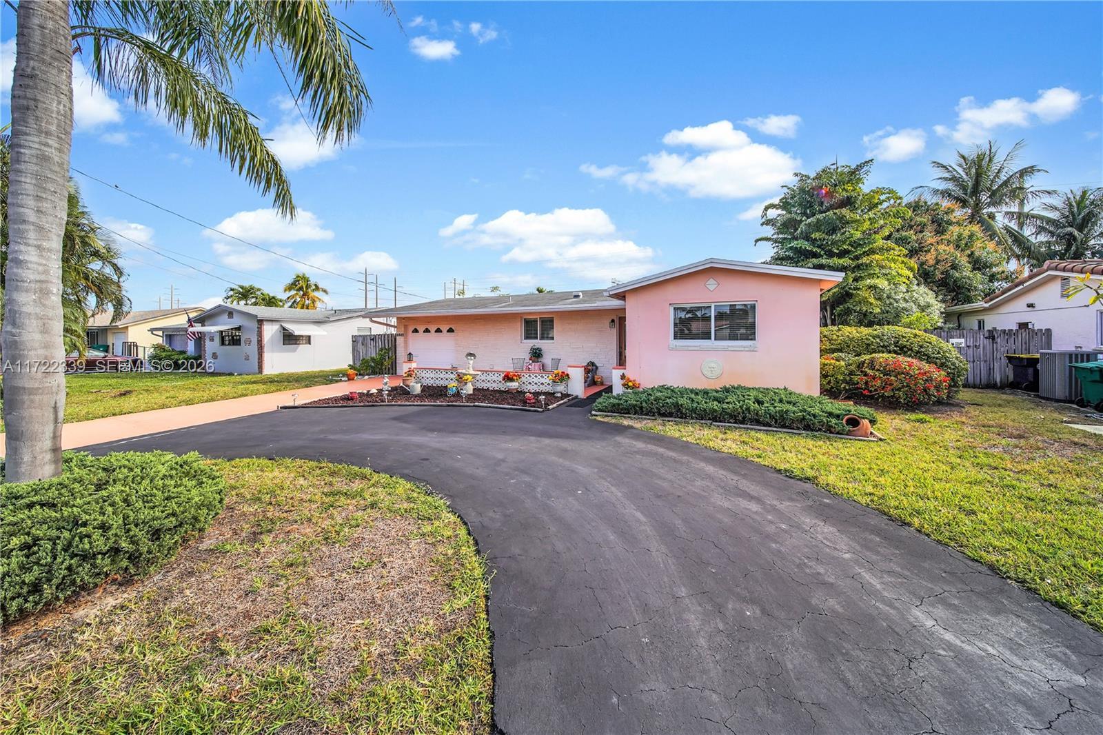 4448 SW 37th Ave, Dania Beach FL 33312