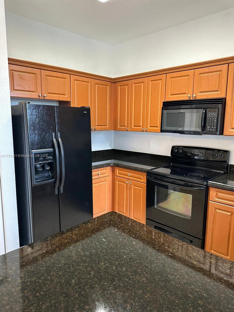 2589 NE 4th St # 205, Homestead FL 33033 photo 2